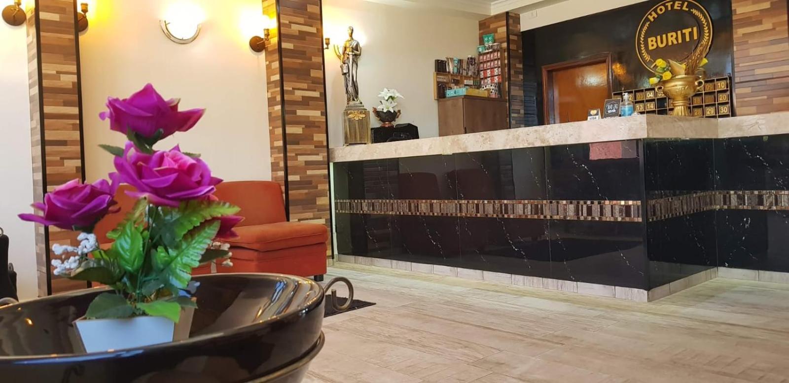 Hotel Buriti イトゥペヴァ エクステリア 写真