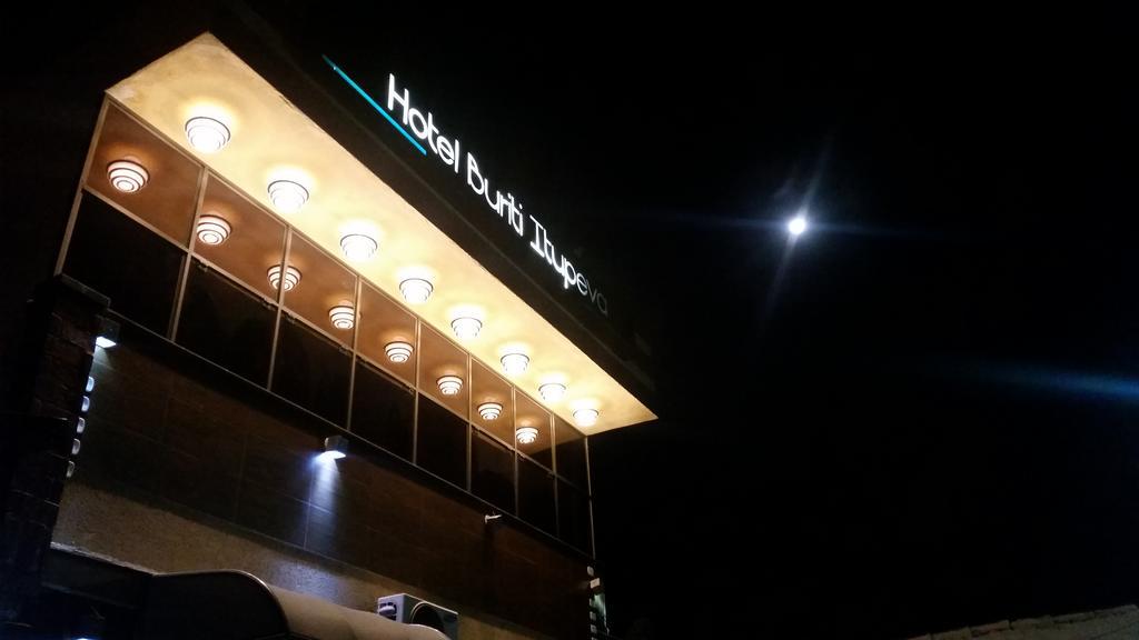 Hotel Buriti イトゥペヴァ エクステリア 写真